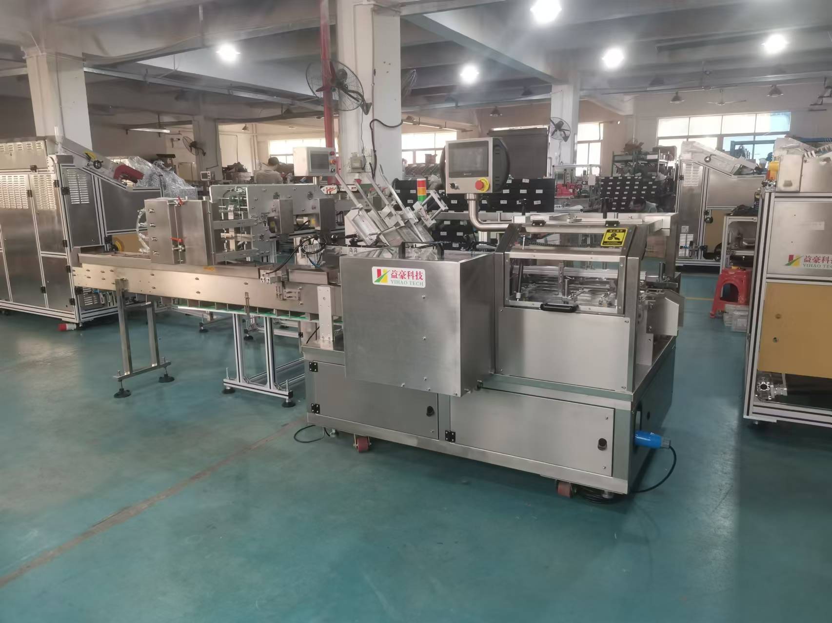 面膜灌裝機(jī)革命者：精準(zhǔn)到毫厘，效率躍云端